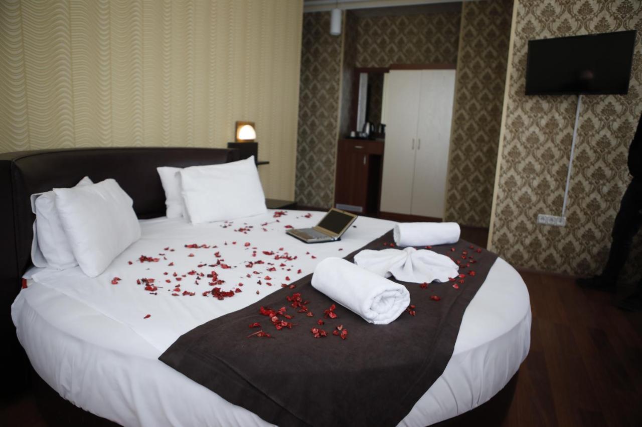 Safir Hotels Silivri Bagian luar foto