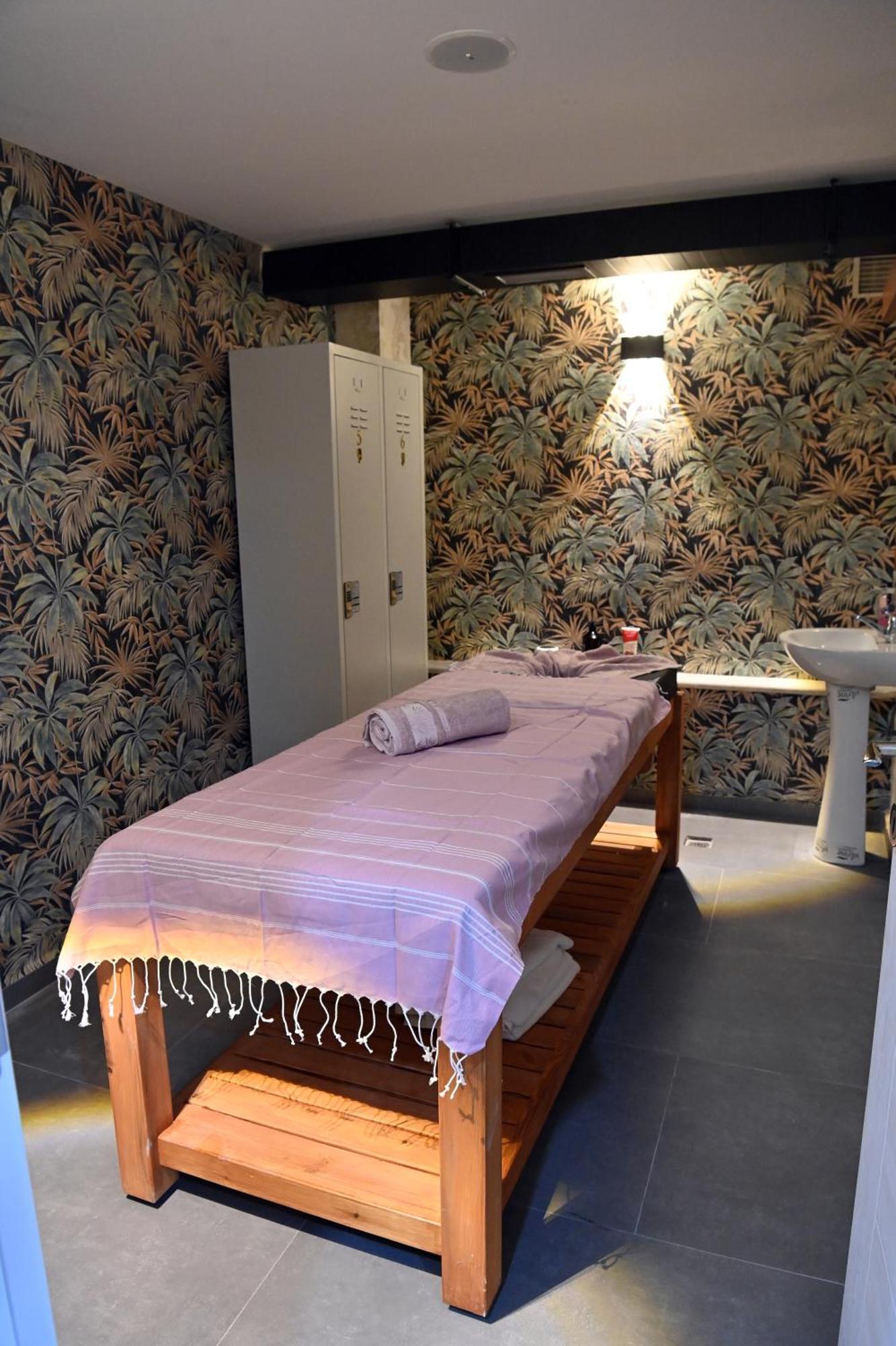 Safir Hotels Silivri Bagian luar foto