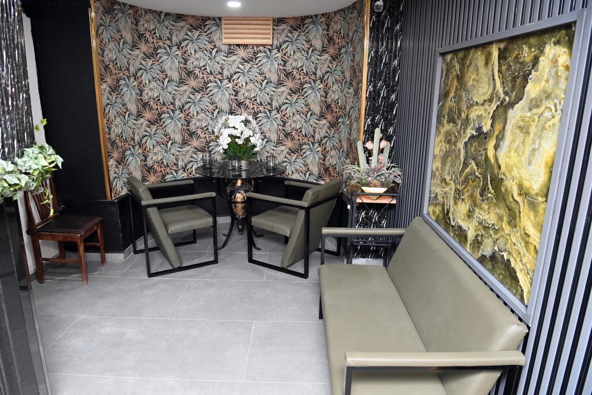 Safir Hotels Silivri Bagian luar foto