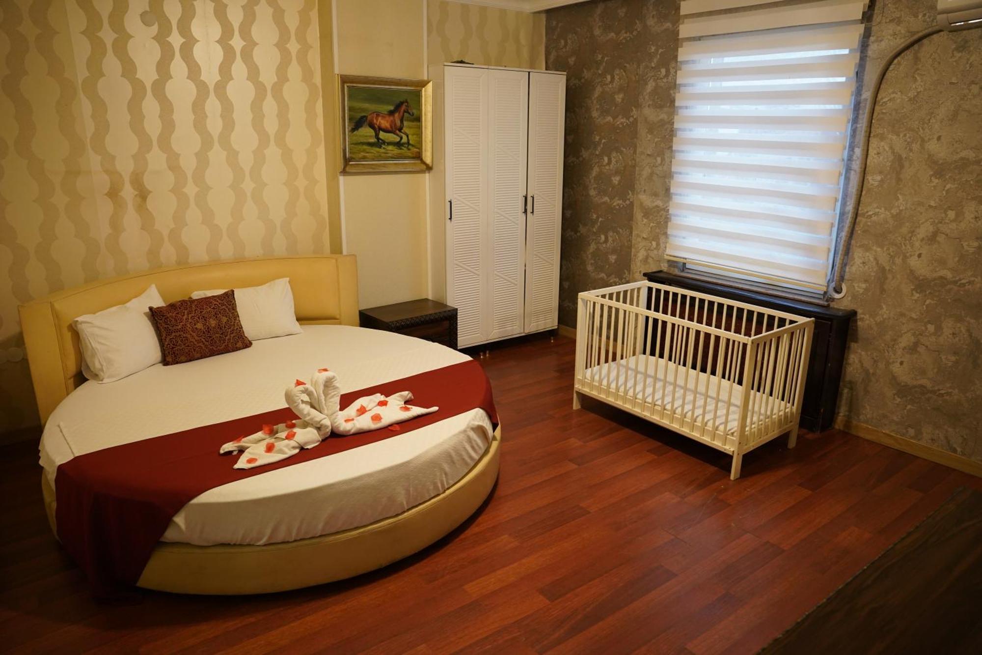 Safir Hotels Silivri Bagian luar foto